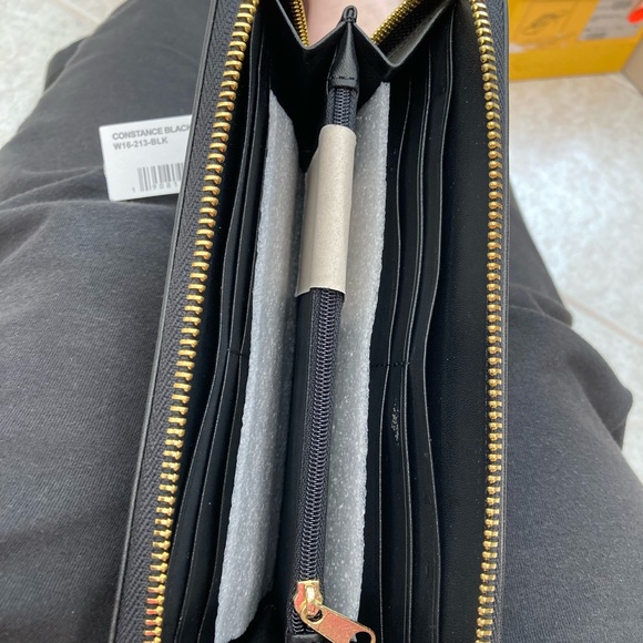 Original Harrods wallet new with tags. - Picture 3 of 5